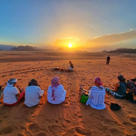Tamim Luxury Wadi Rum Camp Екстериор снимка