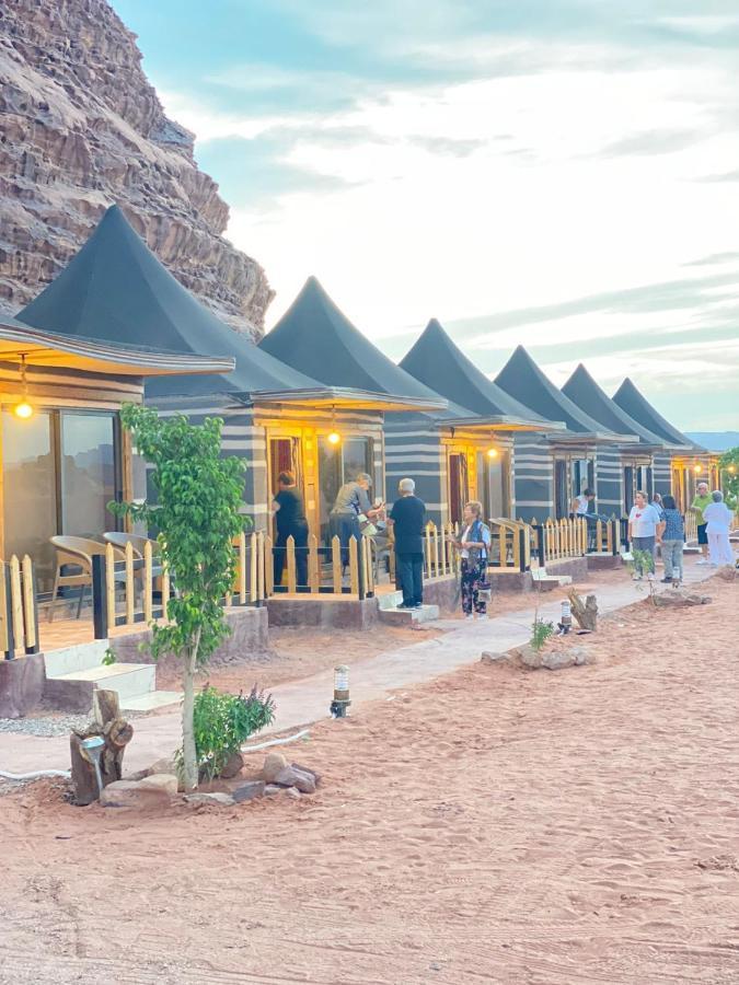 Tamim Luxury Wadi Rum Camp Екстериор снимка