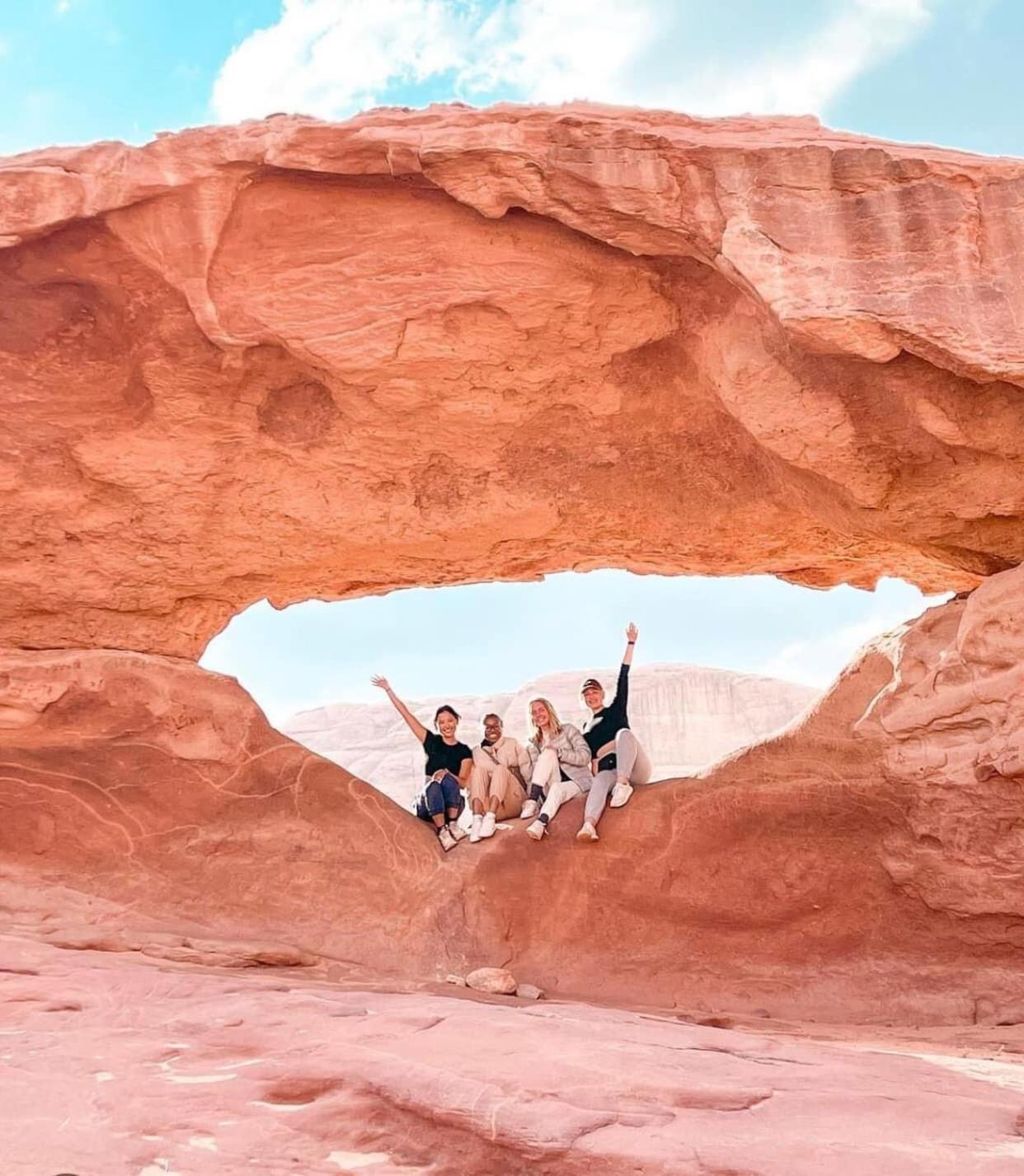 Tamim Luxury Wadi Rum Camp Екстериор снимка