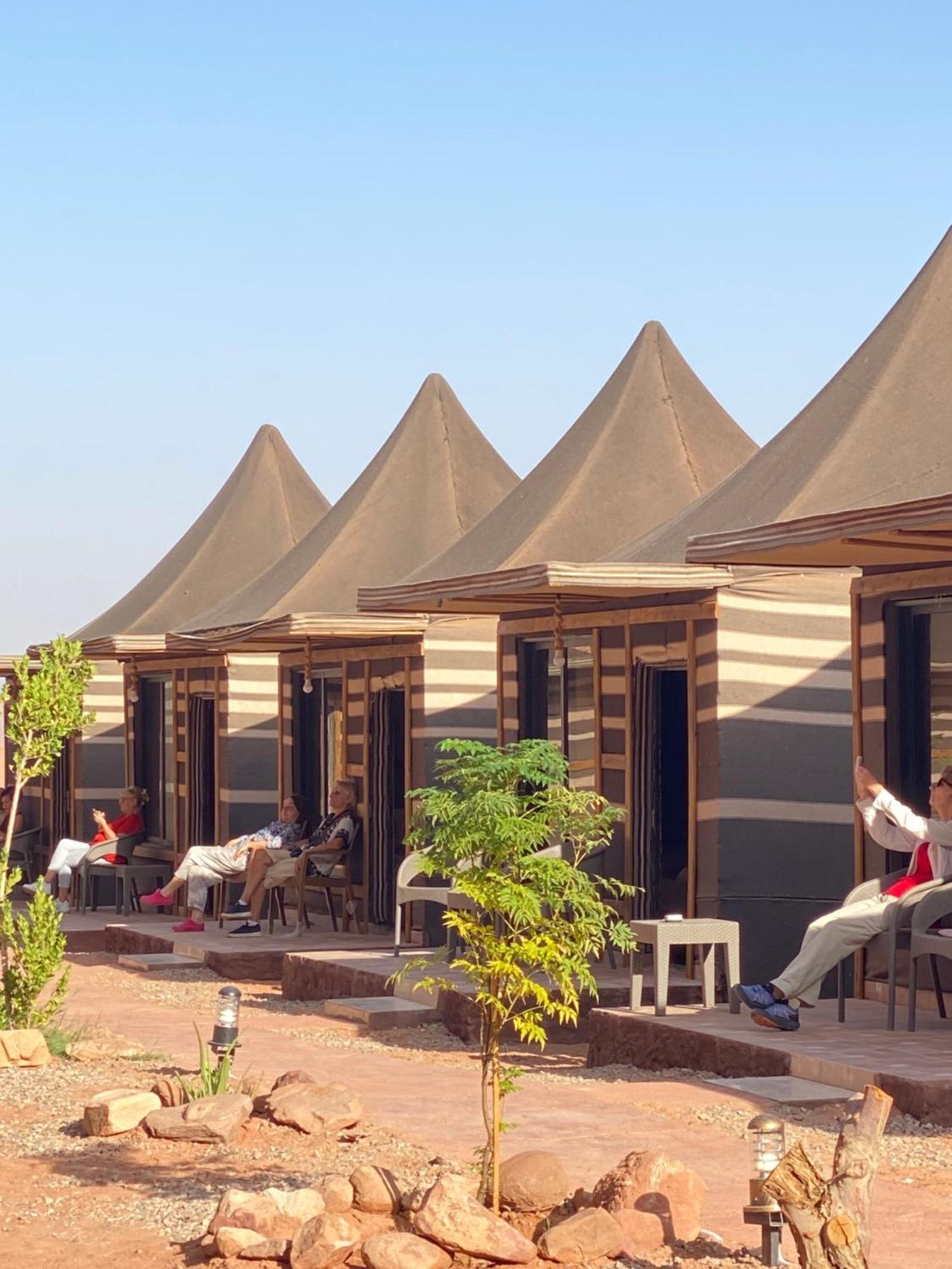 Tamim Luxury Wadi Rum Camp Екстериор снимка