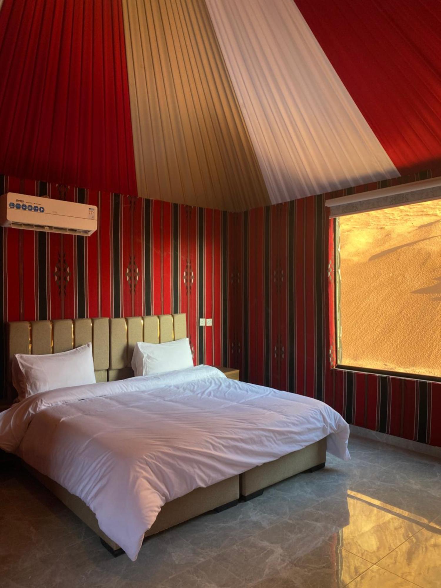 Tamim Luxury Wadi Rum Camp Екстериор снимка