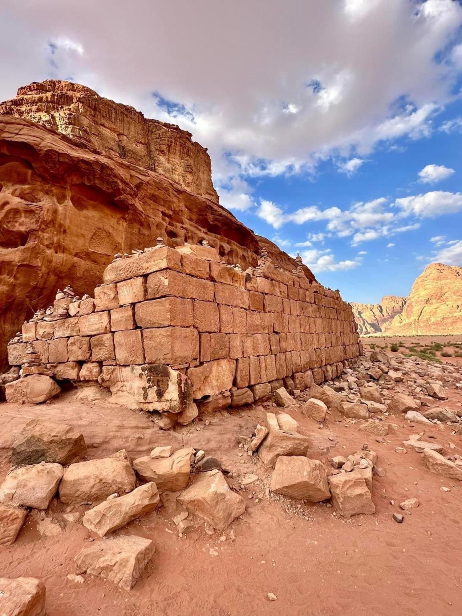 Tamim Luxury Wadi Rum Camp Екстериор снимка